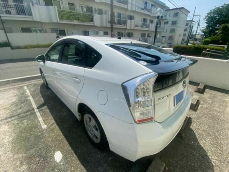 PRIUS-5