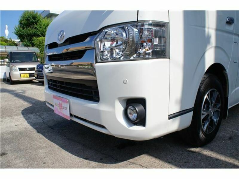 HIACE VAN