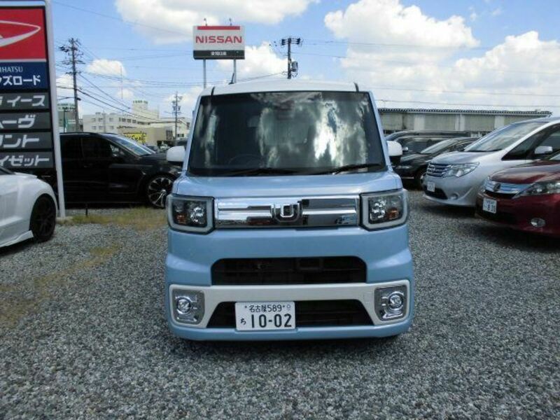 DAIHATSU　WAKE