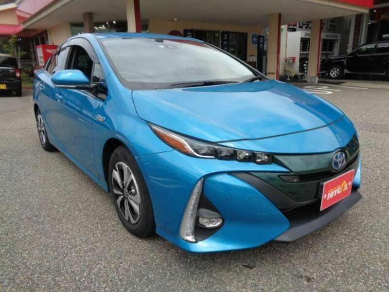 TOYOTA　PRIUS PHV