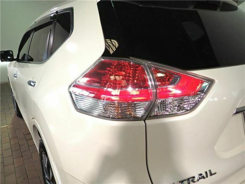 X-TRAIL-32