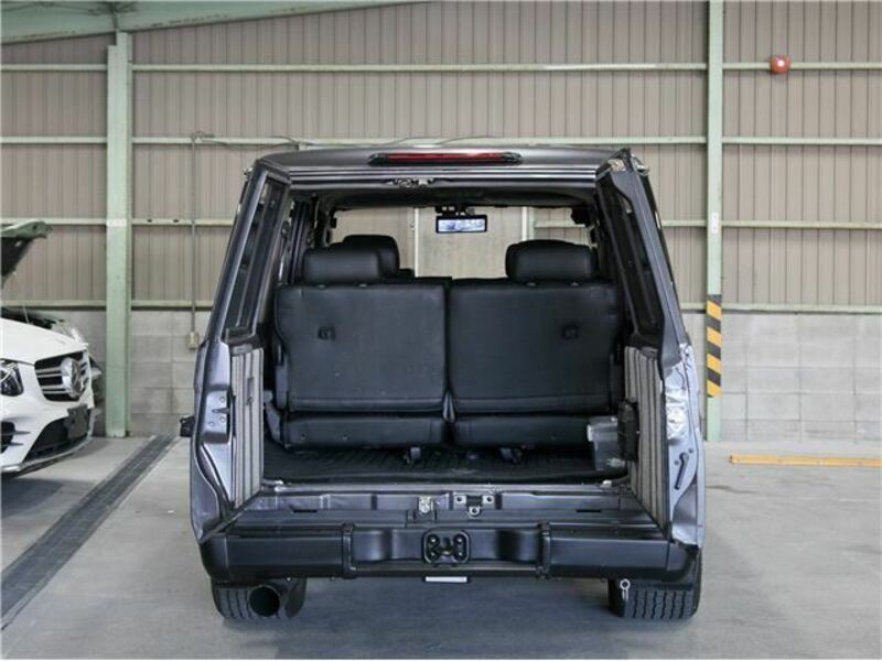 LAND CRUISER PRADO-27