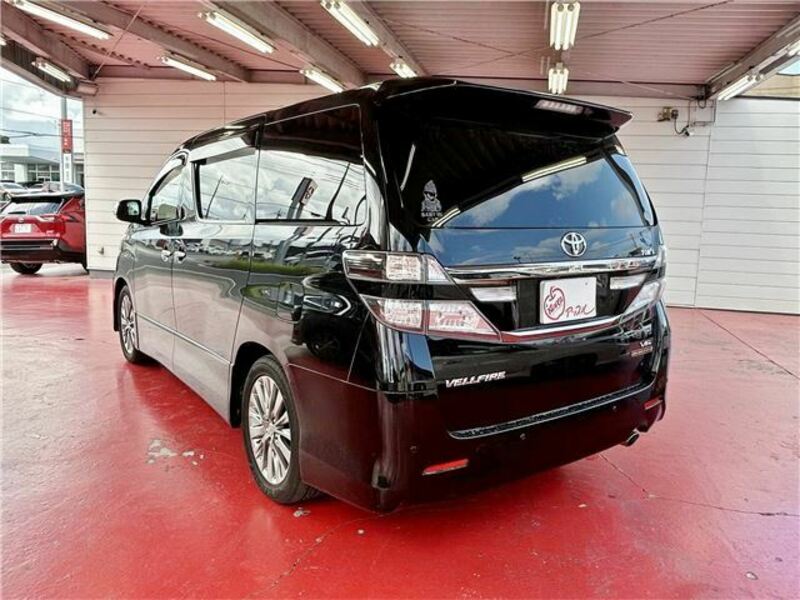 VELLFIRE-7