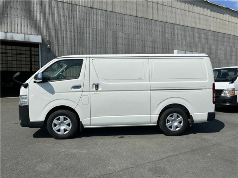 HIACE VAN-1