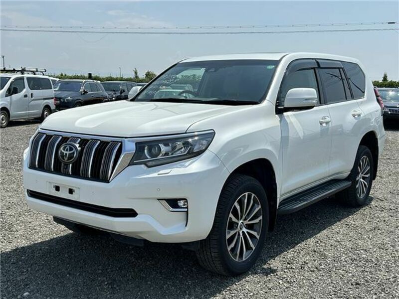 TOYOTA　LAND CRUISER PRADO