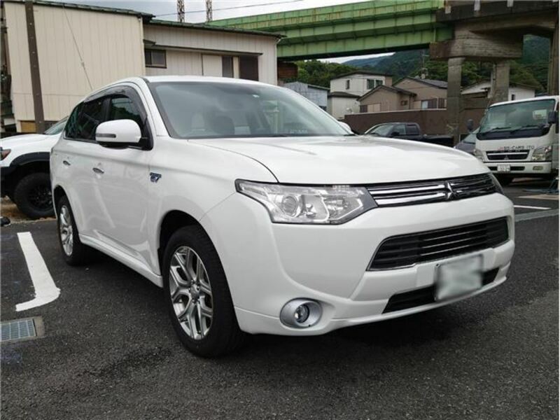 OUTLANDER PHEV-4