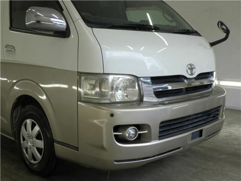 HIACE VAN-9