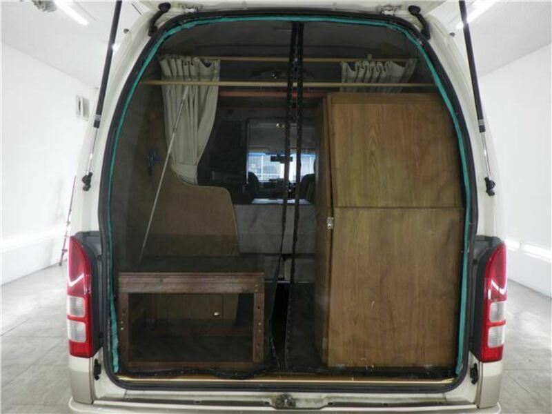 HIACE VAN-19