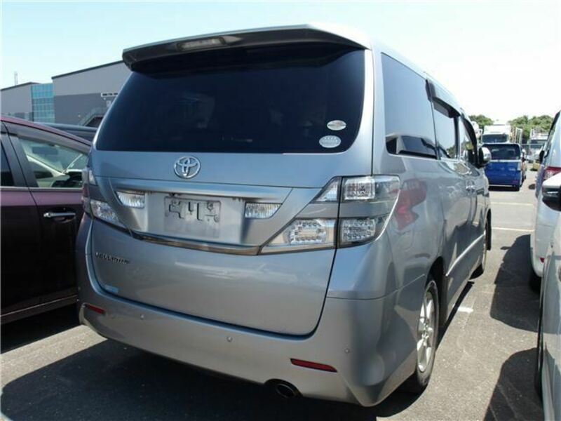 VELLFIRE-1