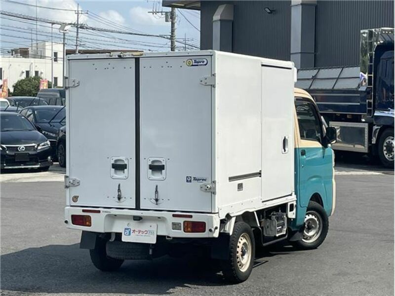 HIJET TRUCK-1