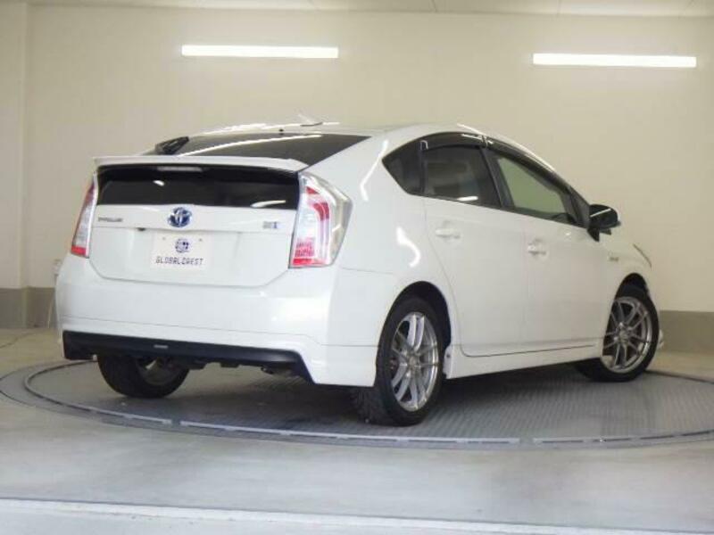 PRIUS-1