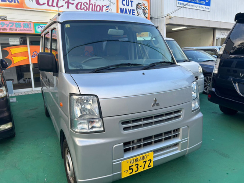 MITSUBISHI　MINICAB VAN