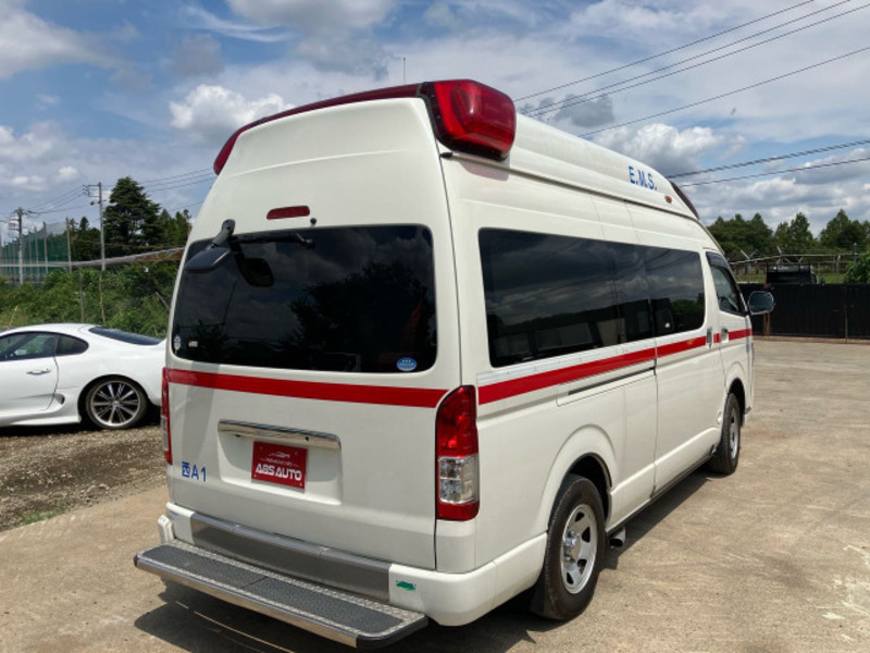 HIACE VAN-6