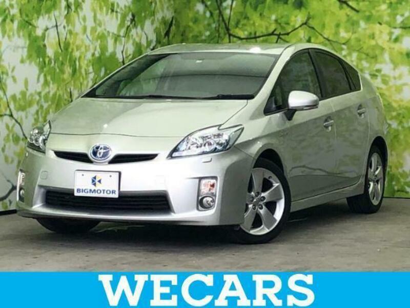 TOYOTA　PRIUS