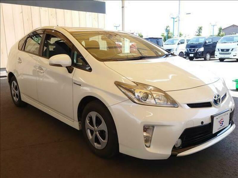 PRIUS-12