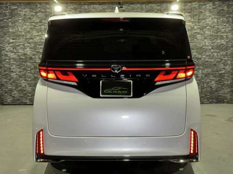 VELLFIRE-2