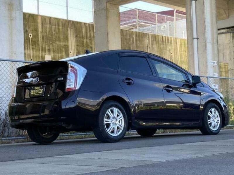 PRIUS-1