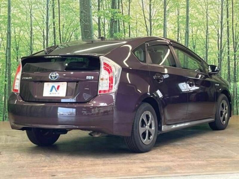 PRIUS-17