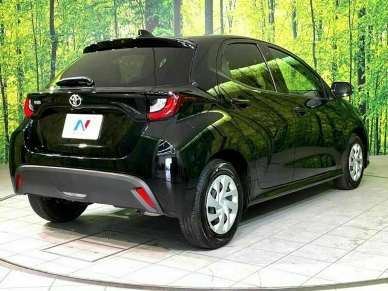 YARIS-17