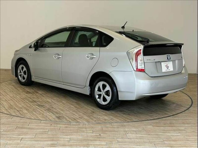 PRIUS-14