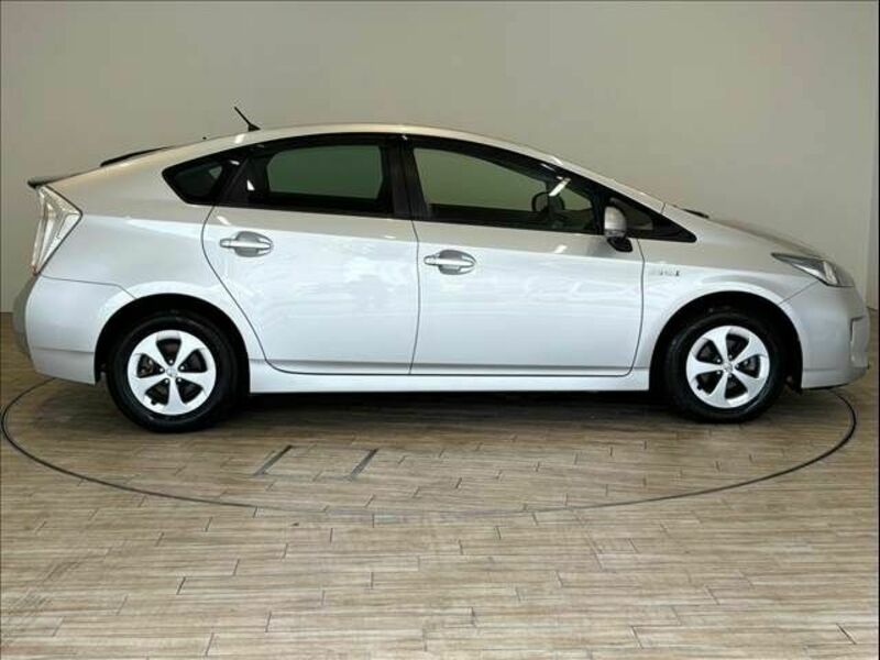 PRIUS-15