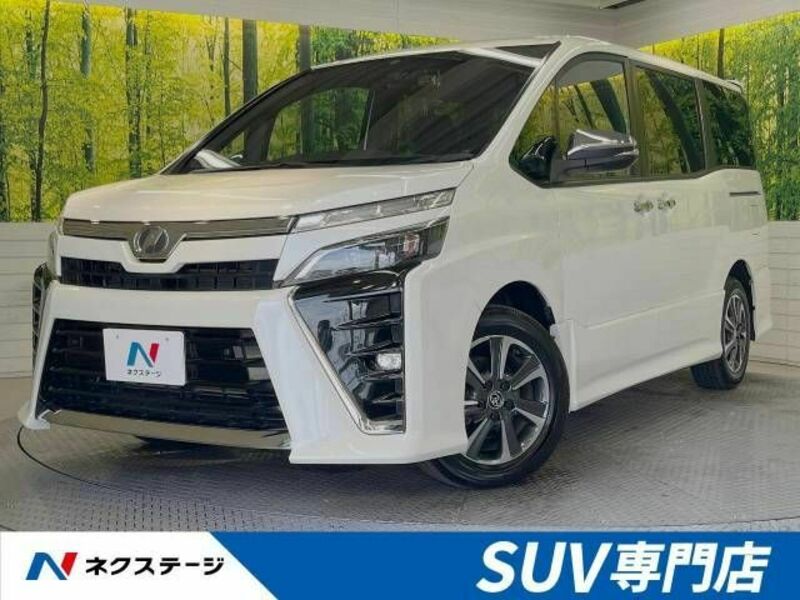 TOYOTA　VOXY