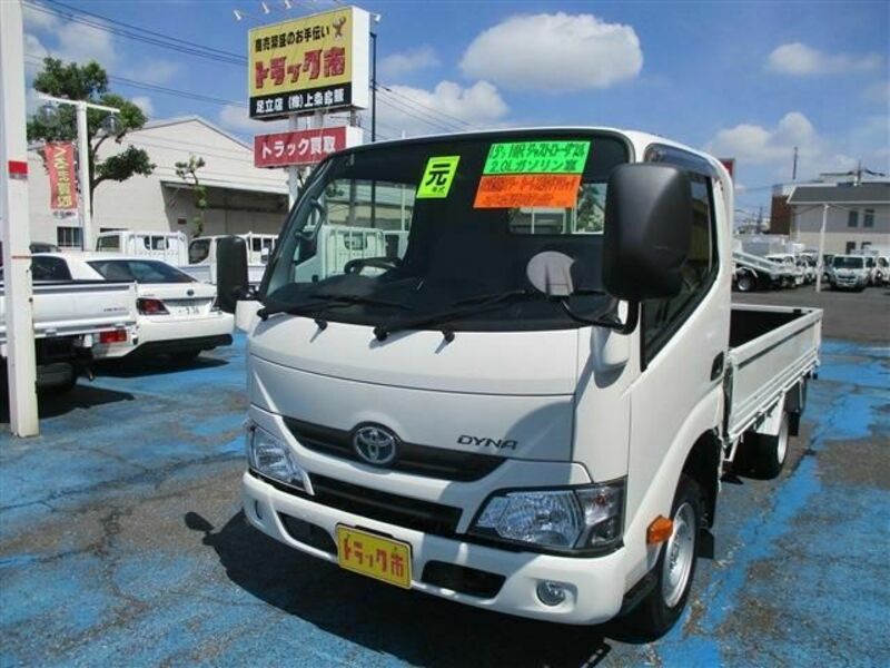 TOYOTA　DYNA