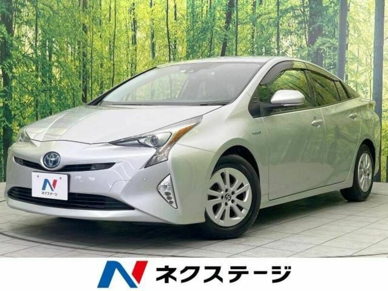 TOYOTA　PRIUS