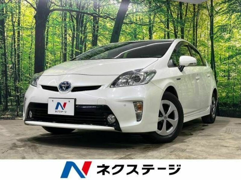 TOYOTA　PRIUS