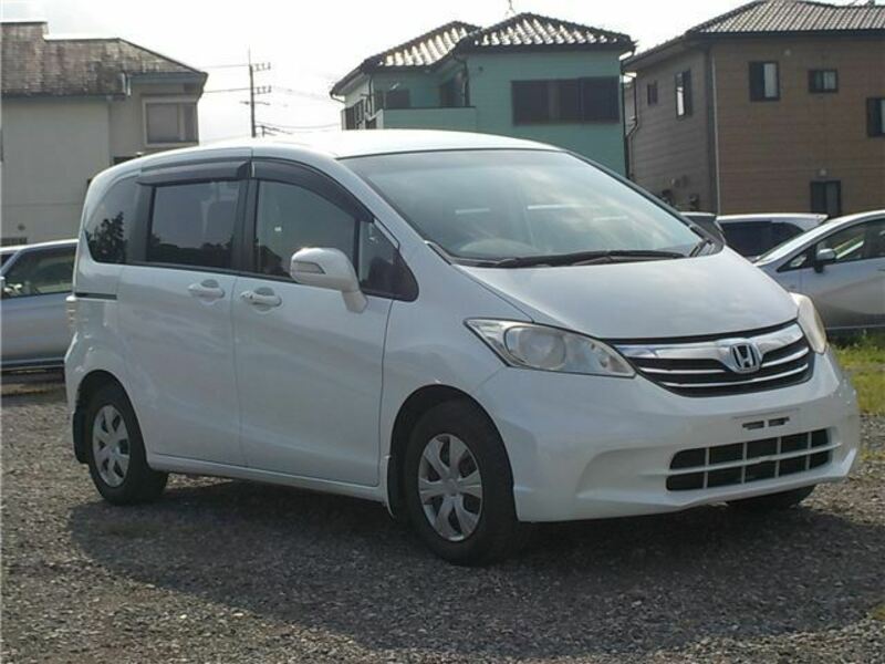 HONDA　FREED