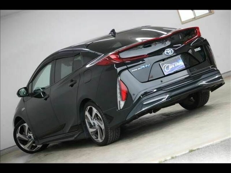 PRIUS PHV-11