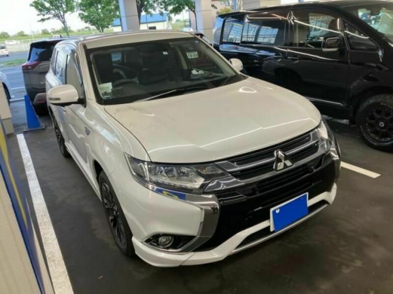 OUTLANDER PHEV