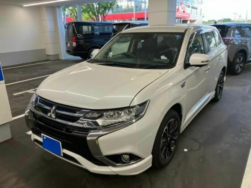 OUTLANDER PHEV-1