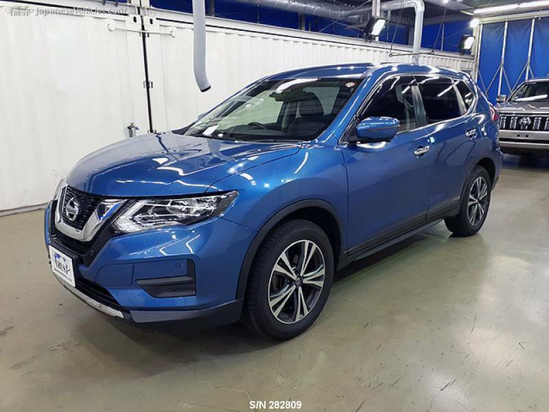 NISSAN　X-TRAIL