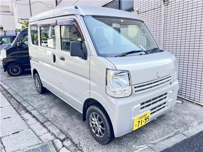 MITSUBISHI　MINICAB VAN