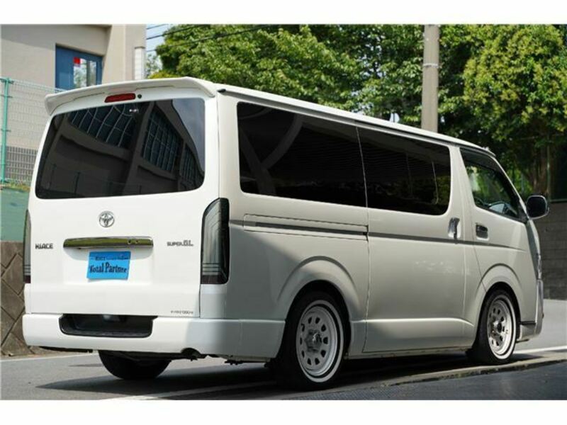 HIACE VAN-12