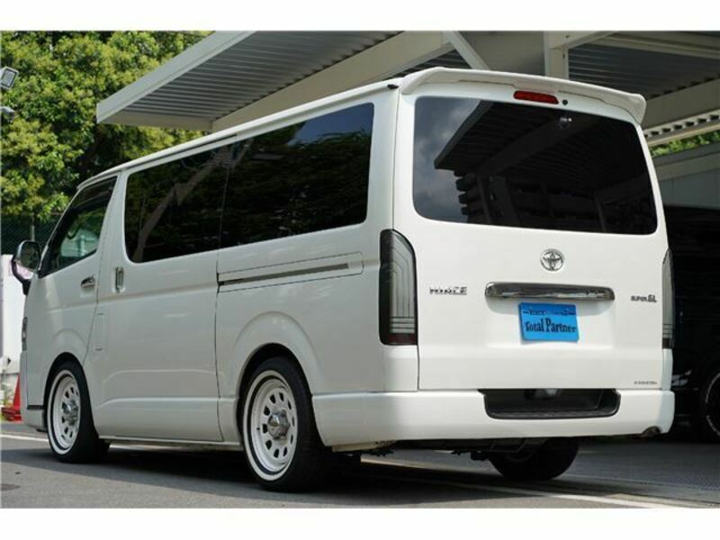 HIACE VAN-17