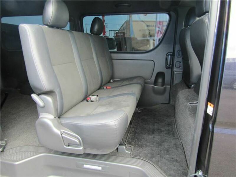 HIACE VAN-22