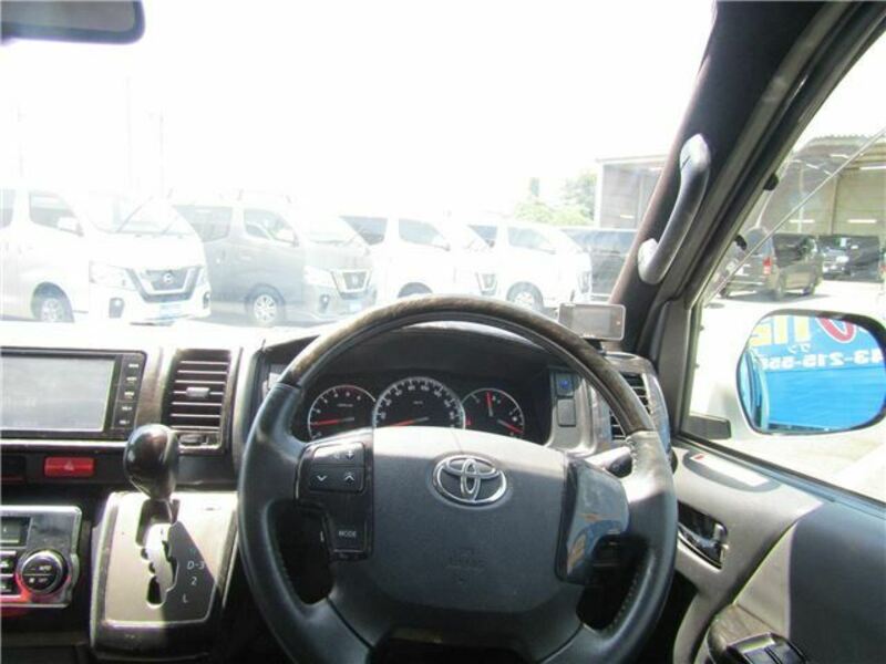 HIACE VAN-24