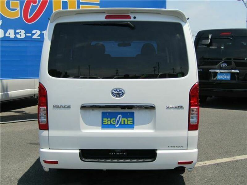 HIACE VAN-28