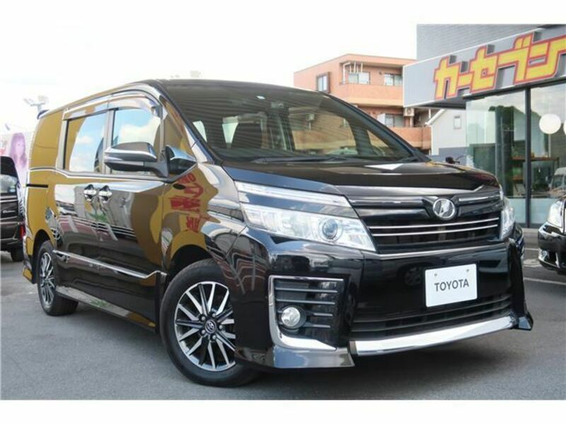 TOYOTA　VOXY