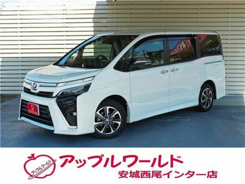 TOYOTA　VOXY