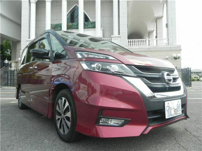 NISSAN　SERENA