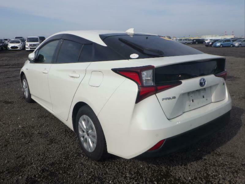 PRIUS-13