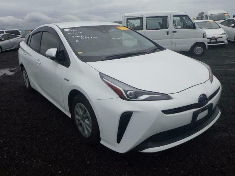 TOYOTA　PRIUS