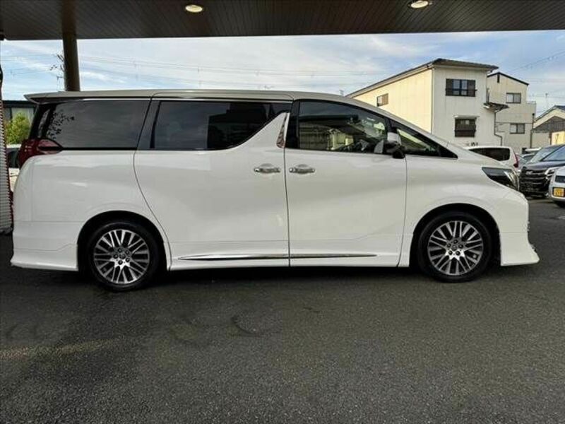 ALPHARD-9