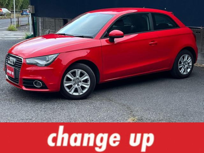 AUDI　A1