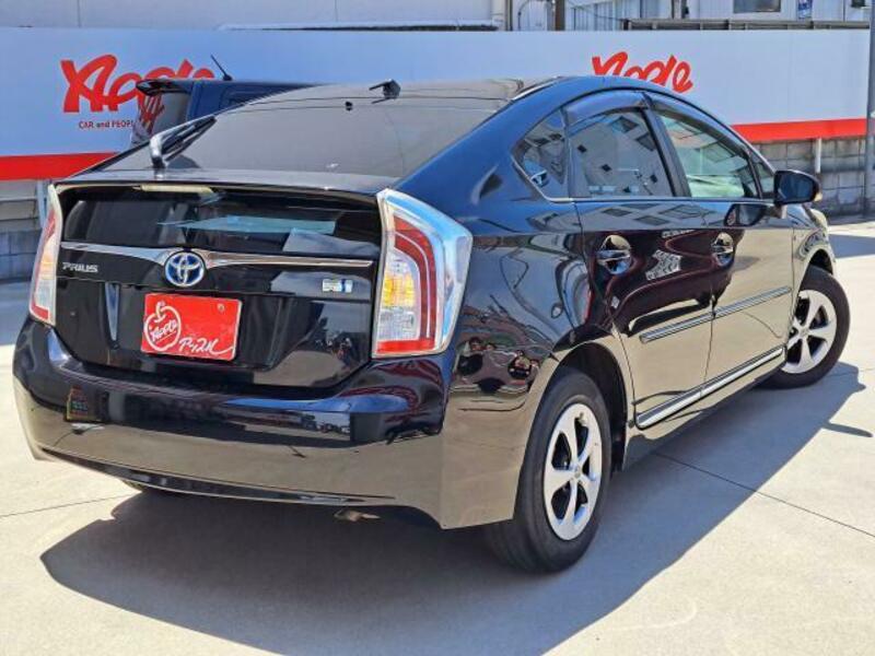 PRIUS-1