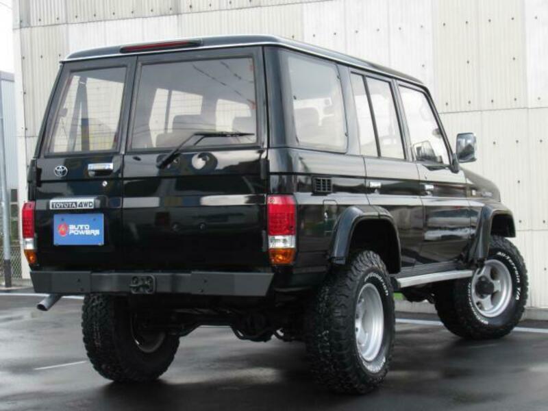 LAND CRUISER PRADO-15