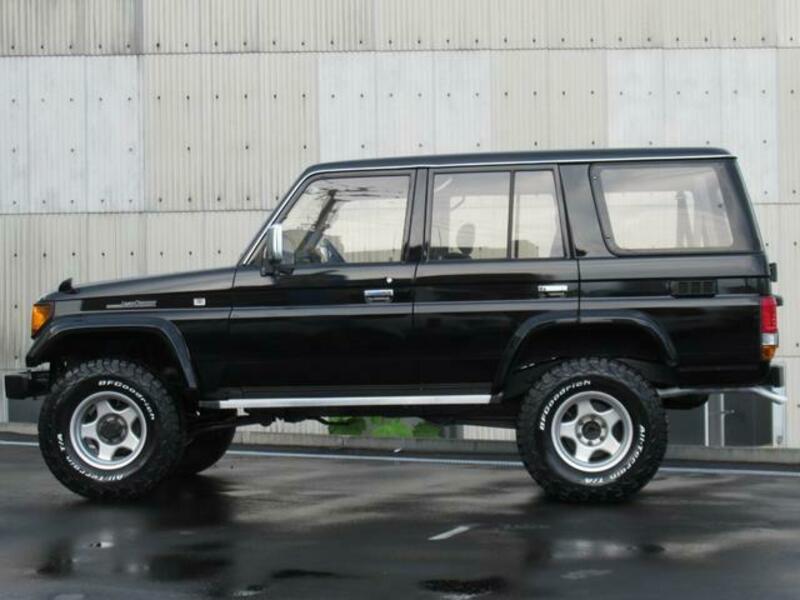 LAND CRUISER PRADO-2